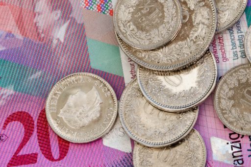 Billets et pièces de francs suisses